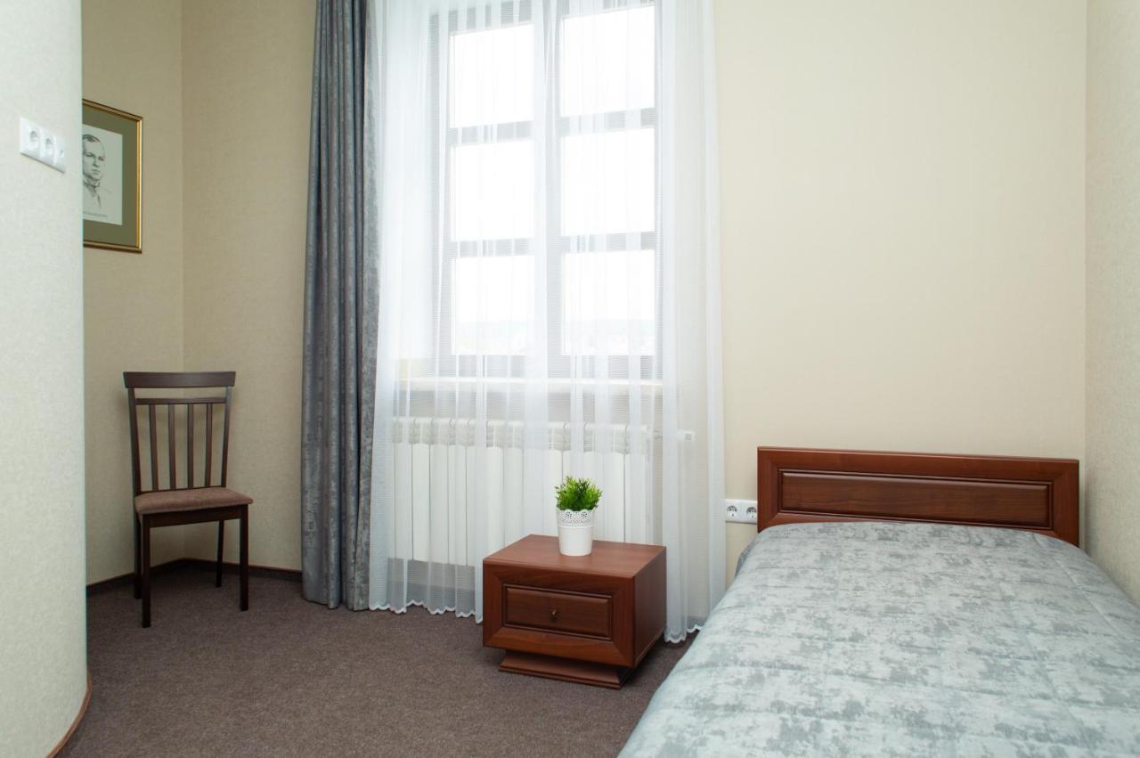 Belastok Hotel 涅斯维日 外观 照片