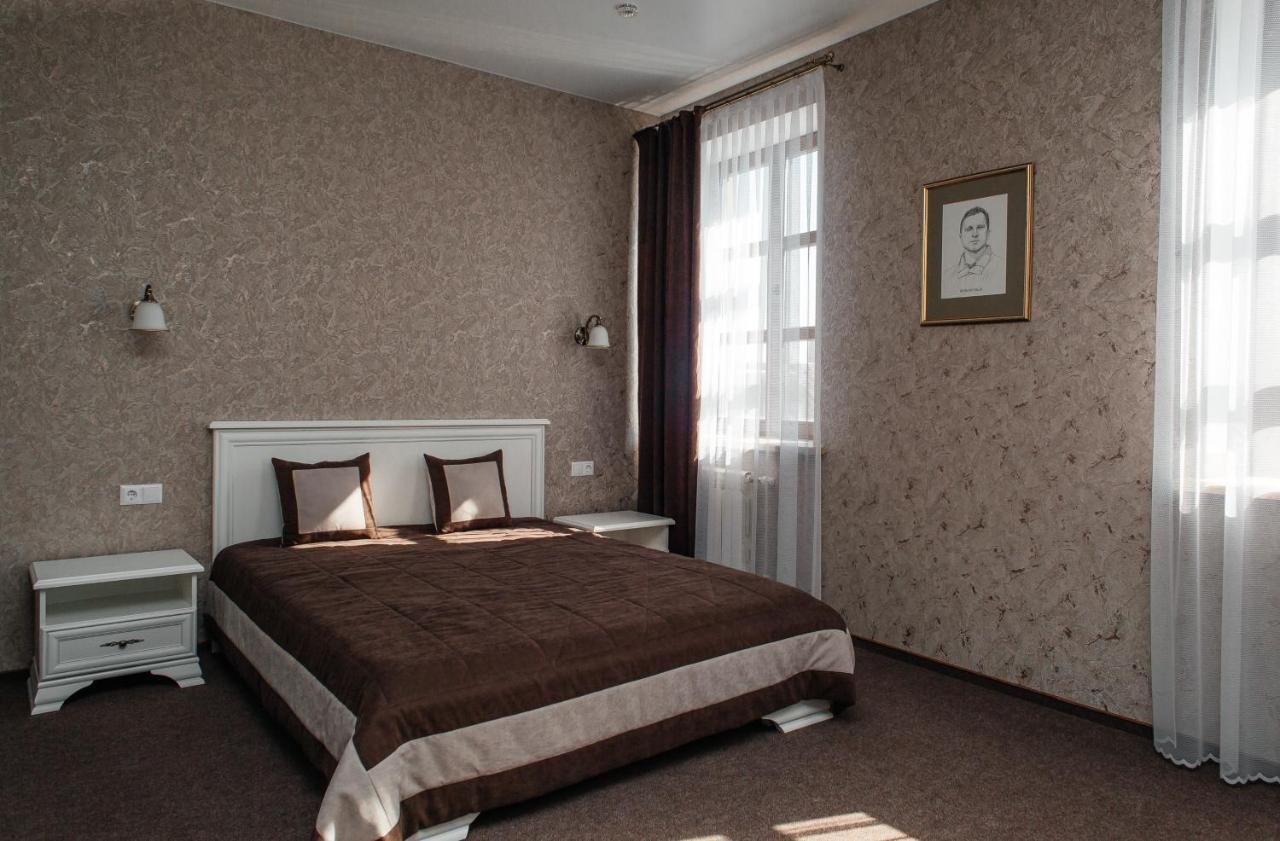 Belastok Hotel 涅斯维日 外观 照片